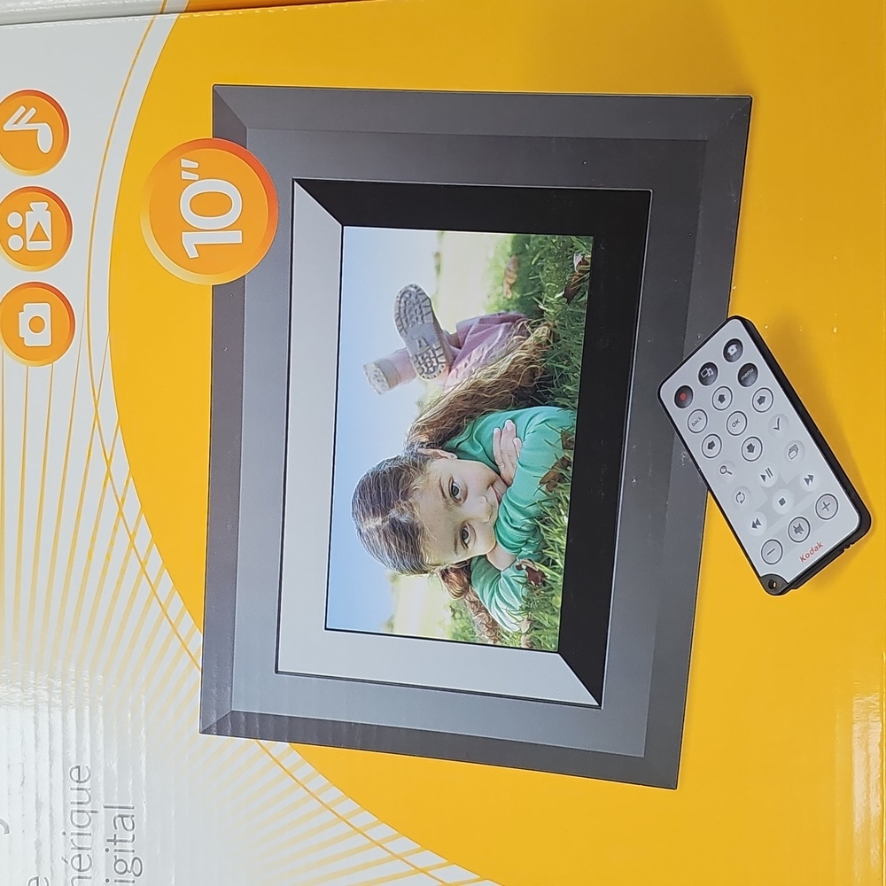 Kodak EasyShare SV1011 Digital Picture Frame - Picture 3 of 10